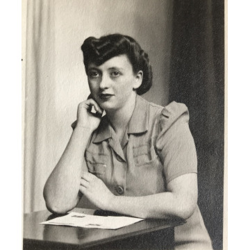 Photo of Elsie MCLEOD