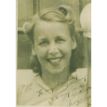 Photo of Norah HUTT